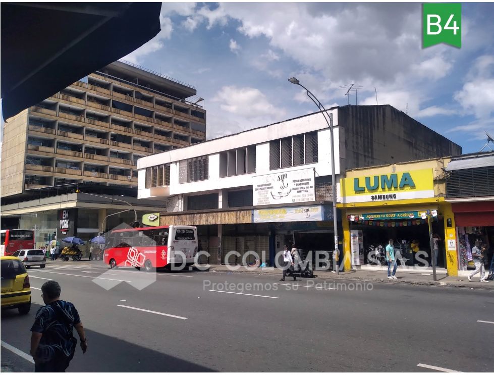 LOCALES 2 Y 3 EN VENTA O ARRIENDO EN EDIFICIO DISCOLOMBIA - MEDELLÍN